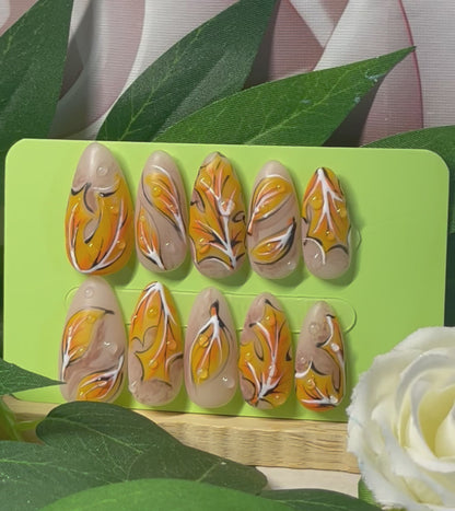 FALL-ING LEAVES - Set of 10 autumn leaves with Dew Nails