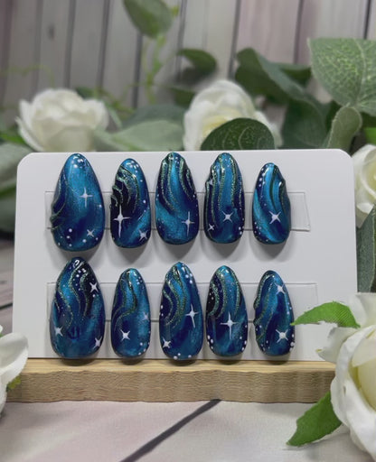 AURORA - Gel Press on Nails - Lot de 10 ongles inspirés des aurores boréales - Fabriqués sur commande